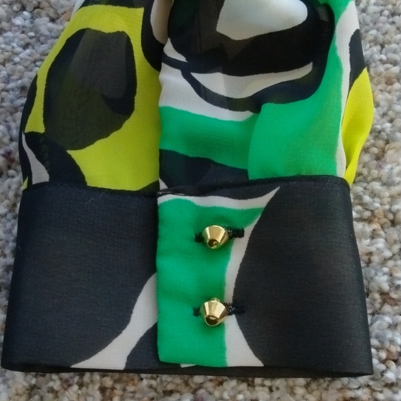 St. Patrick's Day SEXY top, sunglasses & necklaces - Picture 8 of 11